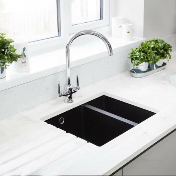 Maris 1.5b RH Matt Black Kit