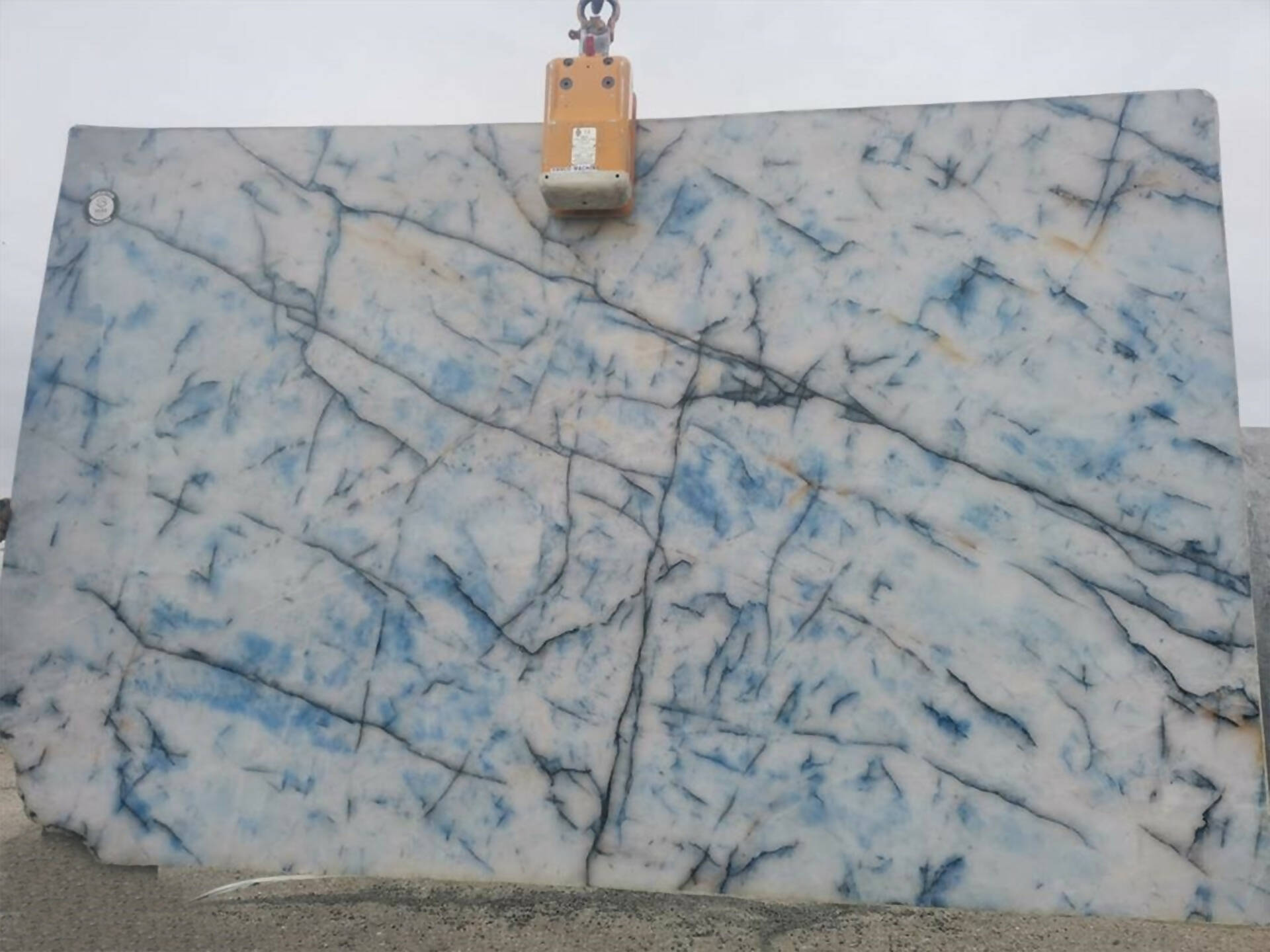 CRISTALLO BLUE QUARTZITE,Quartzite,Granite Slabs UK,www.work-tops.com
