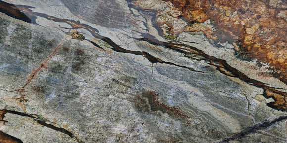 EXPLOSION GREEN POLISHED QUARTZITE