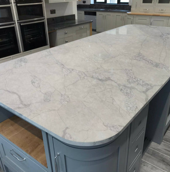 BIANCO ECLIPSE QUARTZ