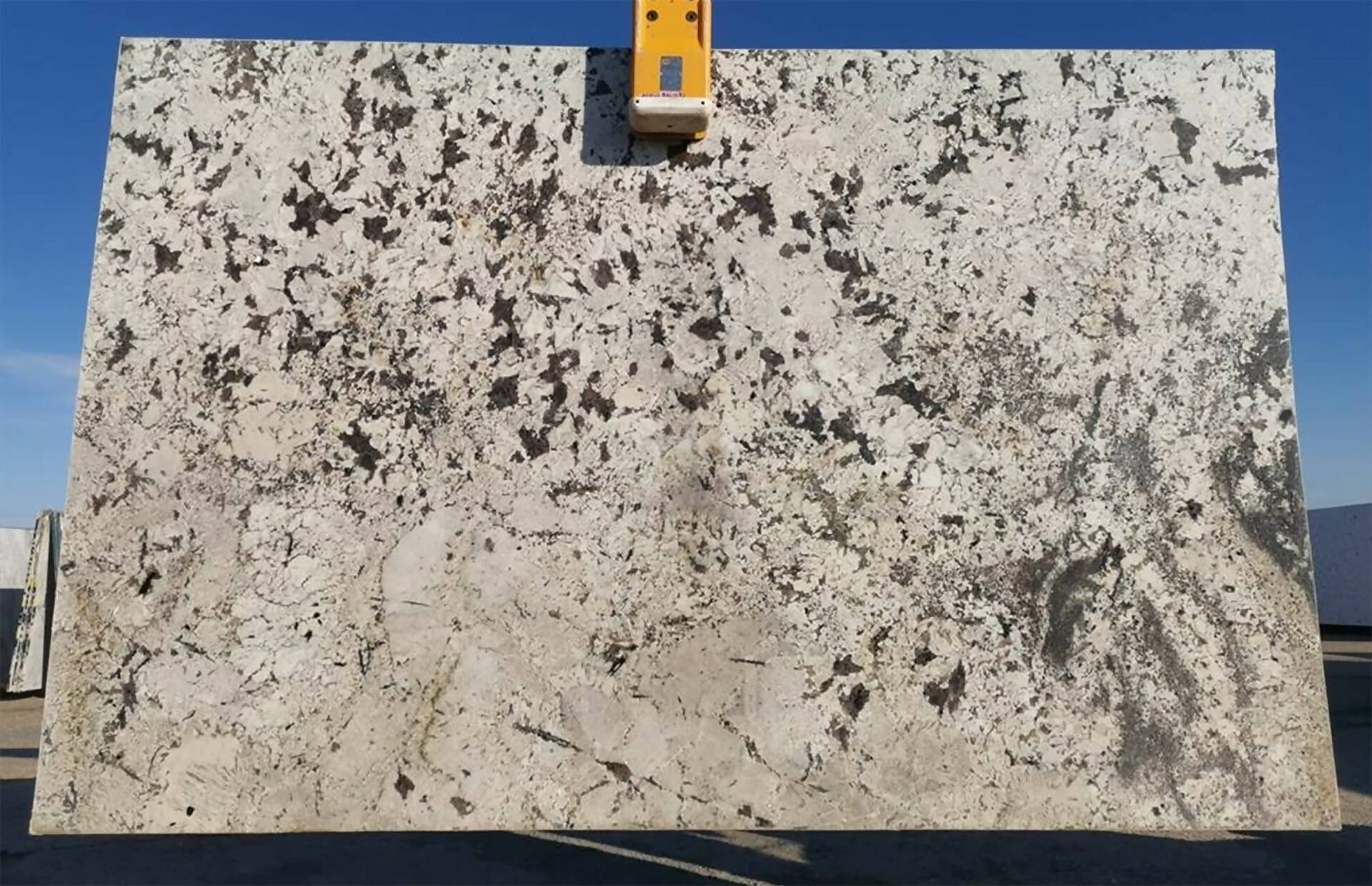 DELICATUS WHITE GRANITE,Granite,Granite Slabs UK,www.work-tops.com