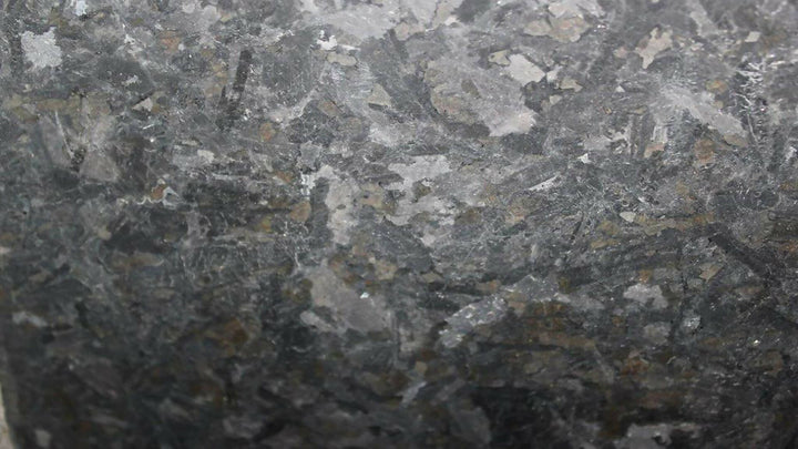 ANGOLAN BLACK LEATHER GRANITE
