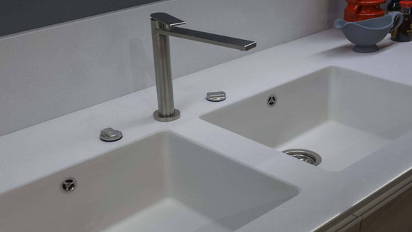 BREEZE BLANC QUARTZ,Quartz,Quartz Forms UK,www.work-tops.com